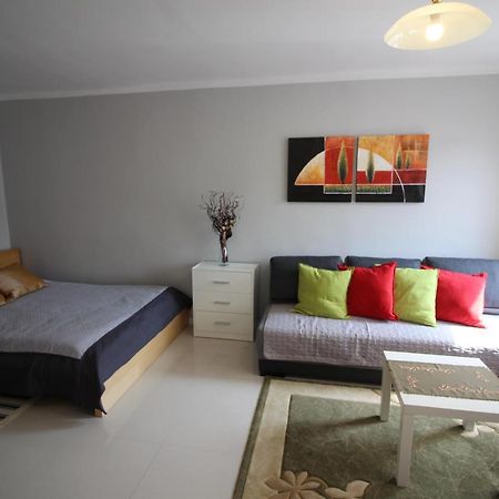 Apartament Pod Jasna Gora 쳉스토호바 외부 사진