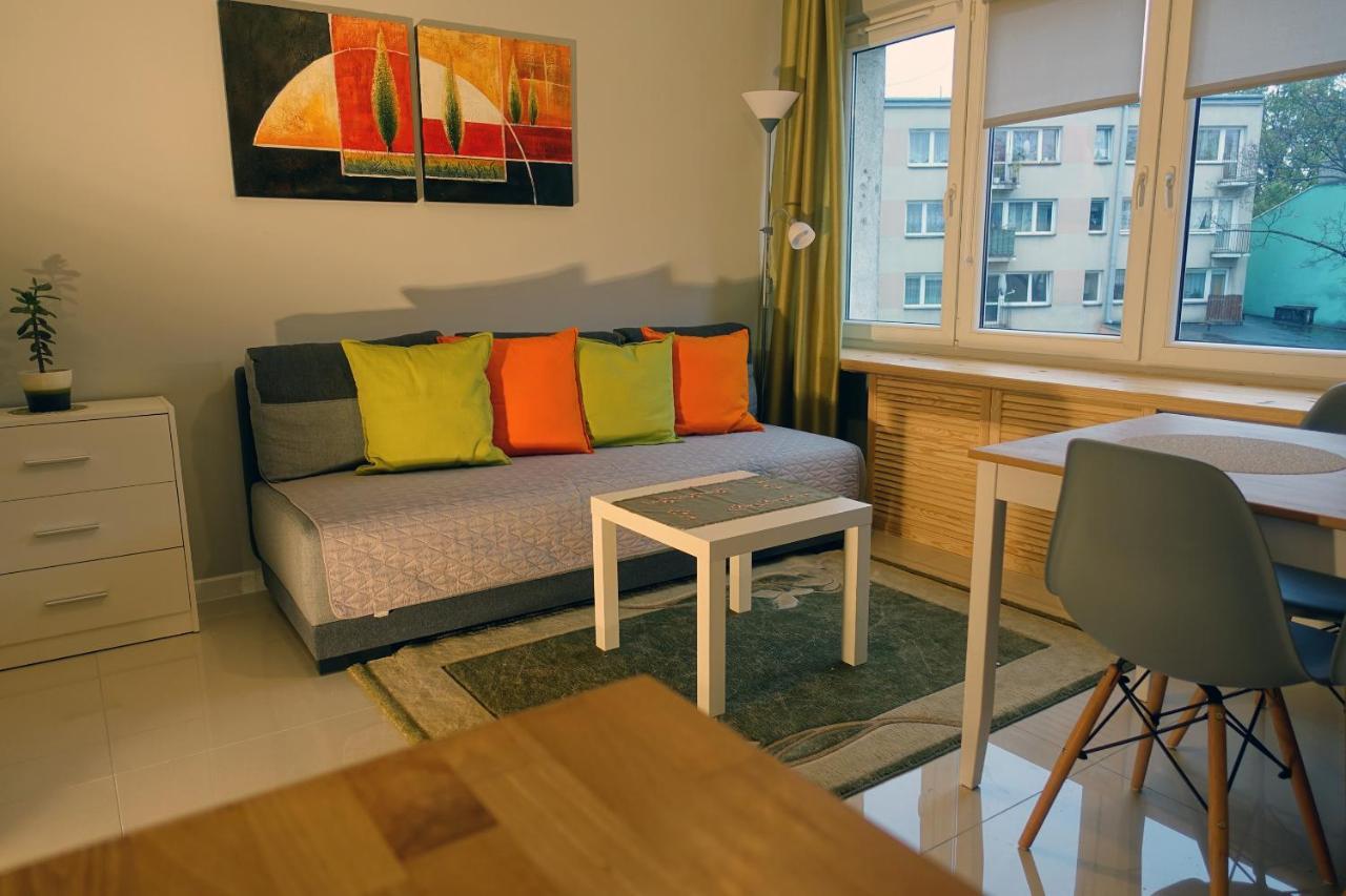 Apartament Pod Jasna Gora 쳉스토호바 외부 사진